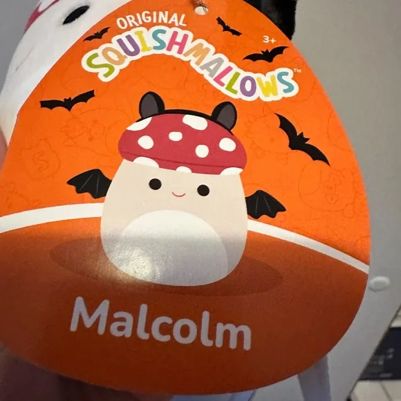 Malcolm the mushroom with bat wings squishmallows halloween spooky cute - Picture 3 of 3